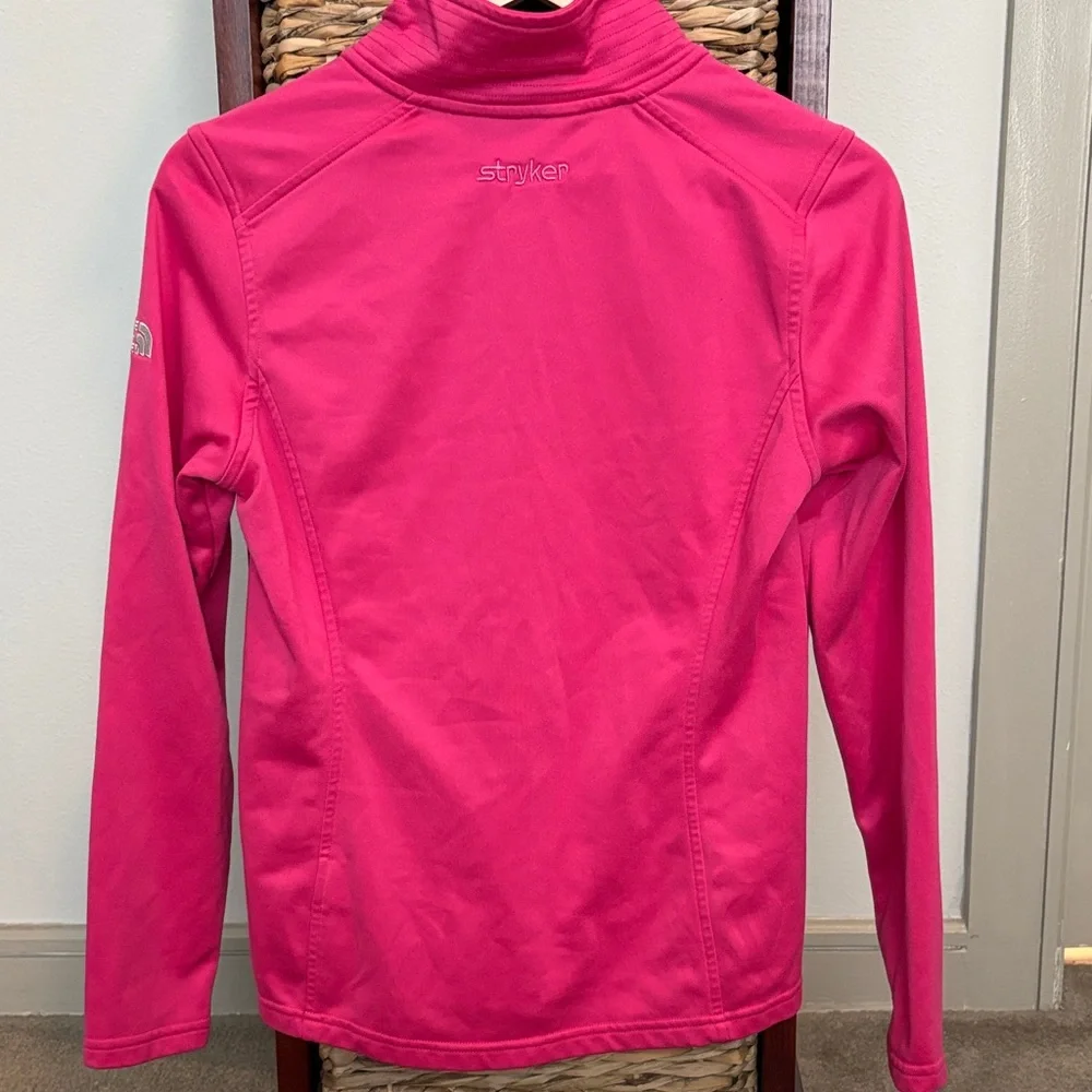 The North Face Fuchsia Half-Zip Top - Picture 4 of 6